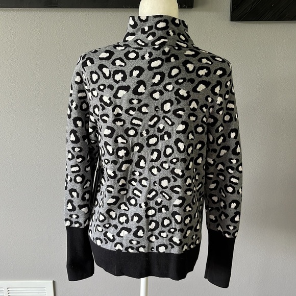 Rachel Zoe Zip Up Leopard Print Sweater Black & Gray - Picture 6 of 9